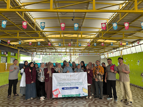 Telkom University Kembangkan Sistem Rapor Digital Berbasis Web dengan Fitur Auto-Synchronize di SDIT Al-Hidayah Logam Bandung
